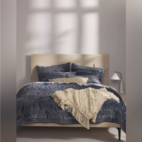Anthropologie Lustered Velvet Alistair Quilt Size King NWT - Picture 1 of 13